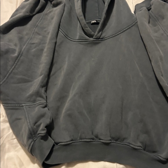 Zara - Picture 3 of 8